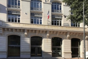 Façade de la CAA 13